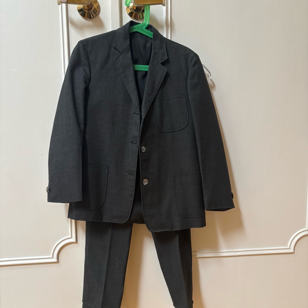 Classic Dark Gray Boy’s Suit Set
